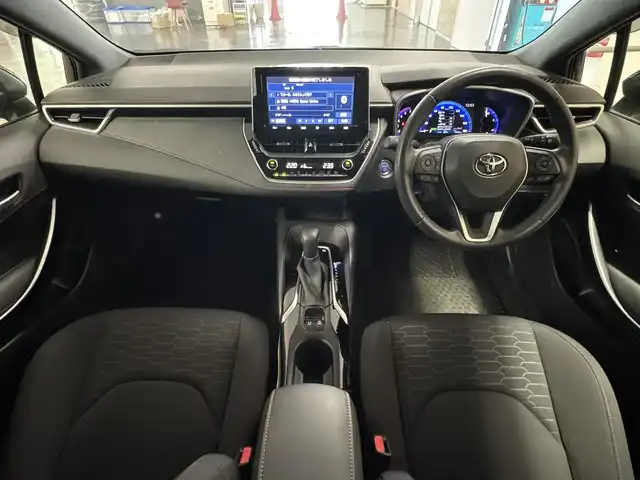 トヨタ カローラ スポーツ ハイブリッドG Z 三重県 2019(平31)年 1.1万km アティチュードブラックマイカ ハイブリッド/FF/フロアCVT/純正 9インチナビ NSZT-Y68T/（AM/FM/CD/DVD/TV/SD/SDREC/Bluetooth）/バックガイドモニター/モデリスタエアロ（F/S/R下）/ビルトインETC/Toyota Safety Sense/●プリクラッシュセーフティ/●レーントレーシングアシスト/●レーダークルコン（全車速追従機能付）/●オートハイビーム/●ロードサインアシスト/・パーキングサポートブレーキ（前後静止物）/・車両接近通報装置/装備/・左右独立温度コントロールフルオートエアコン/・オートライト/・LED ヘッドランプ＆フロントフォグランプ/・電子パーキングブレーキ/・オートブレーキホールド/・ステアリングスイッチ/・プッシュスタート/・純正18inAW/・保/取/ナビ取/・スマートキーx1/など