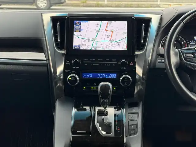 トヨタ ヴェルファイア Z Gエディション 滋賀県 2015(平27)年 5.9万km スパークリングブラックパールクリスタルシャイン ワンオーナー/T-Connect SDナビゲーションシステム/　＋JBLプレミアムサウンドシステム/　Blu-ray DVD CD SD AM/FM サウンドライブラリー/プリクラッシュセーフティシステム（ミリ波レーダー方式）パノラミックビューモニター/レーダークルーズコントロール/インテリジェンスクリアランスソナー /12.1型リヤシートエンターテインメントシステム/パワーバックドア/両側パワースライドドア/ナノイー/ビルトインETC/ドライブレコーダー/ヘッドランプ（LED［ハイ・ロービーム］//　オートレベリング機能付＋LEDクリアランスランプ）/ステアリングヒーター/スペアタイヤ/純正18インチアルミ/