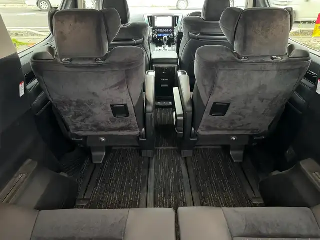 トヨタ ヴェルファイア Z Gエディション 滋賀県 2015(平27)年 5.9万km スパークリングブラックパールクリスタルシャイン ワンオーナー/T-Connect SDナビゲーションシステム/　＋JBLプレミアムサウンドシステム/　Blu-ray DVD CD SD AM/FM サウンドライブラリー/プリクラッシュセーフティシステム（ミリ波レーダー方式）パノラミックビューモニター/レーダークルーズコントロール/インテリジェンスクリアランスソナー /12.1型リヤシートエンターテインメントシステム/パワーバックドア/両側パワースライドドア/ナノイー/ビルトインETC/ドライブレコーダー/ヘッドランプ（LED［ハイ・ロービーム］//　オートレベリング機能付＋LEDクリアランスランプ）/ステアリングヒーター/スペアタイヤ/純正18インチアルミ/