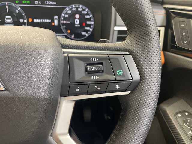 三菱 アウトランダー ＰＨＥＶ P 愛媛県 2022(令4)年 3.6万km チタニウムグレーメタリック 純正9インチナビ/(Bluetooth/フルセグ/USB)/全周囲カメラ/マイパイロット/BOSEサウンドシステム/衝突被害軽減ブレーキ/レーンキープアシスト/前後コーナーセンサー/ETC2.0/ブラインドスポットモニター/シートヒーター/パワーシート/シートメモリー/ワイヤレス充電/パドルシフト/オートホールド/オートマチックハイビーム/オートライト/スペアキー/保証書/取扱説明書