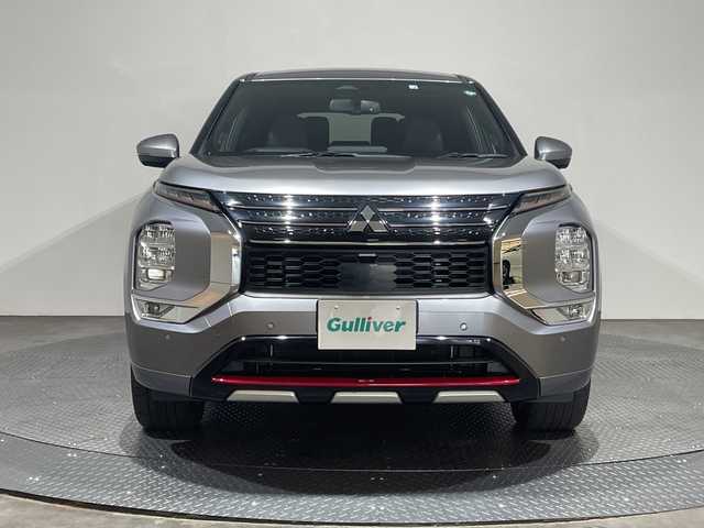三菱 アウトランダー ＰＨＥＶ P 愛媛県 2022(令4)年 3.6万km チタニウムグレーメタリック BOSEプレミアムサウンドシステム//純正9インチナビ/(Bluetooth/フルセグ/USB)/全周囲カメラ/マイパイロット/BOSEサウンドシステム/衝突被害軽減ブレーキ/レーンキープアシスト/前後コーナーセンサー/ETC2.0/ブラインドスポットモニター/シートヒーター/パワーシート/シートメモリー/ワイヤレス充電/パドルシフト/オートホールド/オートマチックハイビーム/オートライト/スペアキー/保証書/取扱説明書