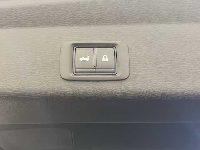 三菱 アウトランダー ＰＨＥＶ P 愛媛県 2022(令4)年 3.6万km チタニウムグレーメタリック BOSEプレミアムサウンドシステム//純正9インチナビ/(Bluetooth/フルセグ/USB)/全周囲カメラ/マイパイロット/BOSEサウンドシステム/衝突被害軽減ブレーキ/レーンキープアシスト/前後コーナーセンサー/ETC2.0/ブラインドスポットモニター/シートヒーター/パワーシート/シートメモリー/ワイヤレス充電/パドルシフト/オートホールド/オートマチックハイビーム/オートライト/スペアキー/保証書/取扱説明書