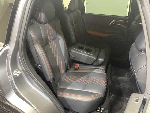 三菱 アウトランダー ＰＨＥＶ P 愛媛県 2022(令4)年 3.6万km チタニウムグレーメタリック BOSEプレミアムサウンドシステム//純正9インチナビ/(Bluetooth/フルセグ/USB)/全周囲カメラ/マイパイロット/BOSEサウンドシステム/衝突被害軽減ブレーキ/レーンキープアシスト/前後コーナーセンサー/ETC2.0/ブラインドスポットモニター/シートヒーター/パワーシート/シートメモリー/ワイヤレス充電/パドルシフト/オートホールド/オートマチックハイビーム/オートライト/スペアキー/保証書/取扱説明書