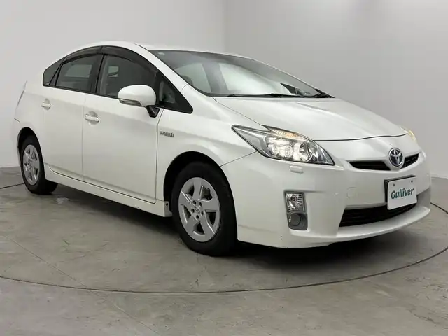 トヨタ プリウス S　LEDエディション 愛知県 2011(平23)年 13.5万km ホワイトパールクリスタルシャイン 代車使用落札不可/純正SDナビ/ワンセグTV/Bluetooth /バックカメラ/純正フロアマット/純正15インチAW/オートライト/LEDヘッドライト/プッシュスタート/ETC/スマートキー
