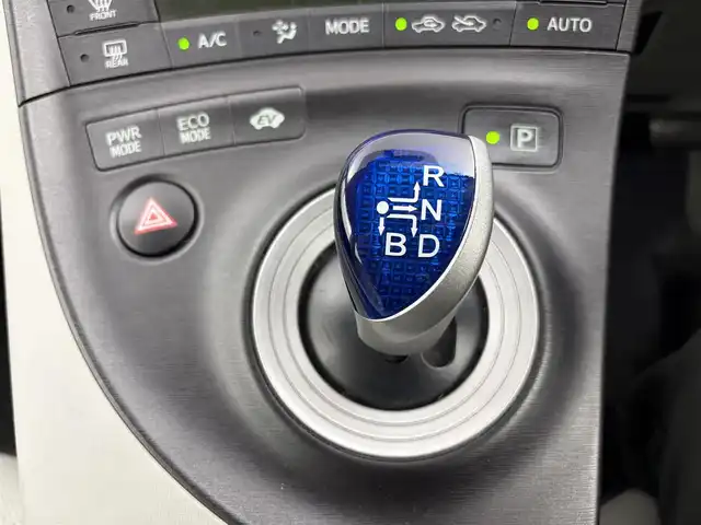 トヨタ プリウス S　LEDエディション 愛知県 2011(平23)年 13.5万km ホワイトパールクリスタルシャイン 代車使用落札不可/純正SDナビ/ワンセグTV/Bluetooth /バックカメラ/純正フロアマット/純正15インチAW/オートライト/LEDヘッドライト/プッシュスタート/ETC/スマートキー
