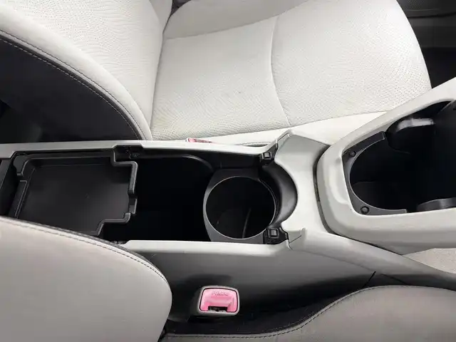 トヨタ プリウス S　LEDエディション 愛知県 2011(平23)年 13.5万km ホワイトパールクリスタルシャイン 代車使用落札不可/純正SDナビ/ワンセグTV/Bluetooth /バックカメラ/純正フロアマット/純正15インチAW/オートライト/LEDヘッドライト/プッシュスタート/ETC/スマートキー