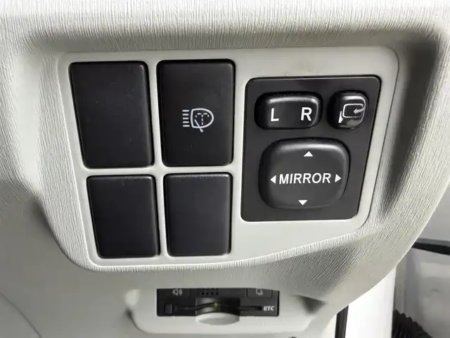 トヨタ プリウス S　LEDエディション 愛知県 2011(平23)年 13.5万km ホワイトパールクリスタルシャイン 代車使用落札不可/純正SDナビ/ワンセグTV/Bluetooth /バックカメラ/純正フロアマット/純正15インチAW/オートライト/LEDヘッドライト/プッシュスタート/ETC/スマートキー
