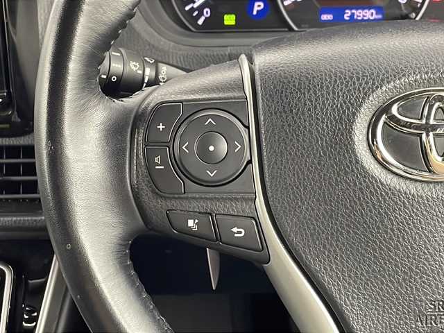 トヨタ エスクァイア Gi 埼玉県 2020(令2)年 2.8万km 黒 社外ナビ/バックカメラ/前ドラレコ/ETC/Aストップ/ロールサンシェード/純正フロアマット/純正ドアバイザー/後席モニター/シートヒータ