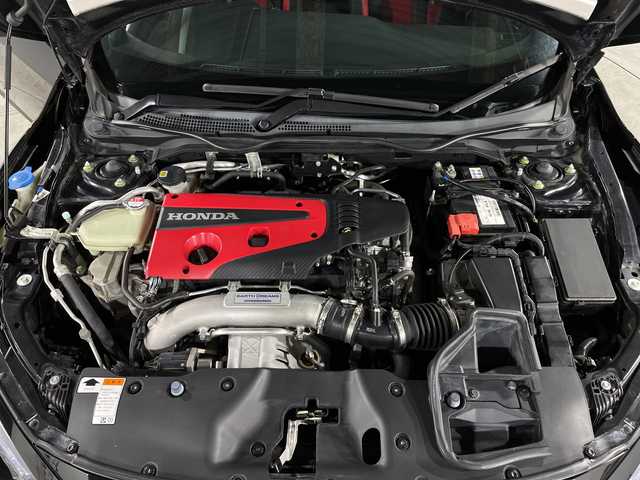 ホンダ シビック タイプR 福岡県 2017(平29)年 4.6万km クリスタルブラックパール 純正メモリナビ/フルセグテレビ/バックカメラ/アイドリングストップ/クルーズコントロール/プッシュスタート/ETC/前後ドライブレコーダー/純正LEDヘッドライト