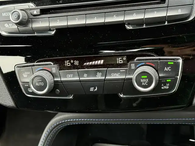 ＢＭＷ Ｘ１ xDrive 18d Mスポーツ 道南・函館 2019(令1)年 5.3万km アルピンホワイトⅢ ・純正メモリナビ（ＣＤ、ＤＶＤ、ＢＴ）/・バックカメラ/・車線逸脱警告/・パドルシフト/・前後コーナーセンサー/・衝突軽減ブレーキ/・横滑り防止装置/・純正ドライブレコーダー（前方）/・純正ＡＷ/・スペアキー/・スマートキー/・純正フロアマット