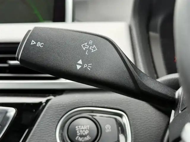 ＢＭＷ Ｘ１ xDrive 18d Mスポーツ 道南・函館 2019(令1)年 5.3万km アルピンホワイトⅢ ・純正メモリナビ（ＣＤ、ＤＶＤ、ＢＴ）/・バックカメラ/・車線逸脱警告/・パドルシフト/・前後コーナーセンサー/・衝突軽減ブレーキ/・横滑り防止装置/・純正ドライブレコーダー（前方）/・純正ＡＷ/・スペアキー/・スマートキー/・純正フロアマット