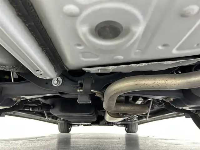 トヨタ ヴェルファイア Z Gエディション 佐賀県 2017(平29)年 8.2万km ホワイトパールクリスタルシャイン 社外アルパイン製11インチナビ【EX11V】/【フルセグTV.CD.DVD.Bluetooth】/社外アルパイン製12.8インチフリップダウンモニター/サンルーフ/モデリスタエアロ/衝突被害軽減システム/バックカメラ/レーダークルーズコントロール/レーンアシスト/オートライト/オートマチックハイビーム/クリアランスソナー/電動パーキング/ブレーキホールド/ステアリングヒーター/ウッドステアリング/パワーバックドア/ビルトインETC/両側パワースライドドア/運転席・助手席パワーシート/ハーフレザーシート/LEDヘッドライト/フォグライト/ISOFIX対応シート/オットマン/スマートキー×１