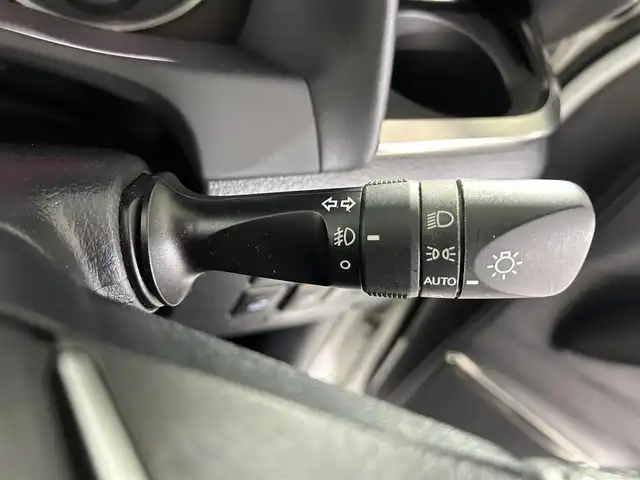 トヨタ ヴェルファイア Z Gエディション 佐賀県 2017(平29)年 8.2万km ホワイトパールクリスタルシャイン 社外アルパイン製11インチナビ【EX11V】/【フルセグTV.CD.DVD.Bluetooth】/社外アルパイン製12.8インチフリップダウンモニター/サンルーフ/モデリスタエアロ/衝突被害軽減システム/バックカメラ/レーダークルーズコントロール/レーンアシスト/オートライト/オートマチックハイビーム/クリアランスソナー/電動パーキング/ブレーキホールド/ステアリングヒーター/ウッドステアリング/パワーバックドア/ビルトインETC/両側パワースライドドア/運転席・助手席パワーシート/ハーフレザーシート/LEDヘッドライト/フォグライト/ISOFIX対応シート/オットマン/スマートキー×１
