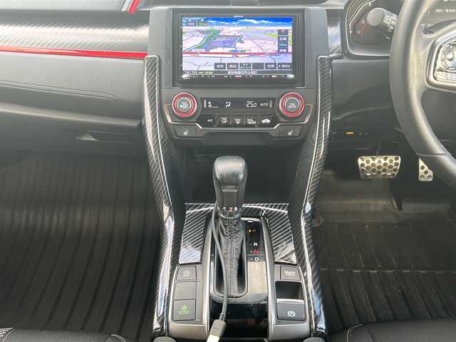 ホンダ シビック ハッチバック ホンダセンシング 愛知県 2019(平31)年 4.9万km フレームレッド /禁煙車//社外ナビ/フルセグTV//Bluetooth/CD・DVD//バックカメラ/ビルトインETC//前方ドライブレコーダー//レーダー探知機（ZERO-304V）//ホンダセンシング//衝突軽減ブレーキ（CMBS）//渋滞追従機能付きACC/　（アダプティブクルーズコントロール）//車線維持支援システム（LKAS）//路外逸脱抑制システム//標識認識機能//前席シートヒーター//電動パーキング//ブレーキホールド//アイドリングストップ//ECON//純正１８インチアルミ//純正ラバーフロアマット//LEDオートライト//電動格納ミラーウィンカー//取扱説明書/新車保証書//スペアキー×１