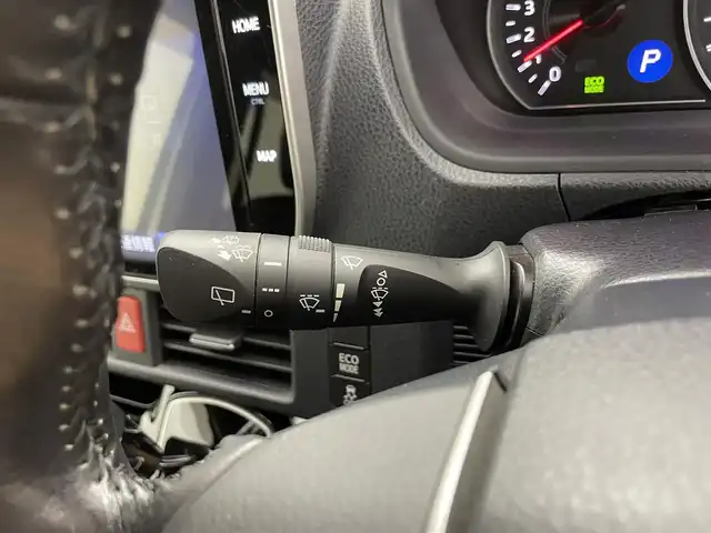 トヨタ ノア Si ダブルバイビーⅡ 千葉県 2019(平31)年 4.7万km ホワイトパールクリスタルシャイン トヨタセーフティセンス/・プリクラッシュセーフティ/・レーンディパーチャーアラート/・先行車発進告知/・クリアランスソナー/純正10インチSDナビ/CD DVD BT MSV フルセグ/バックカメラ/両側パワースライドドア/クルーズコントロール/LEDオートライト/純正16インチアルミホイール/革巻きステアリング/ビルトインＥＴＣ/プッシュスタート/スマートキー