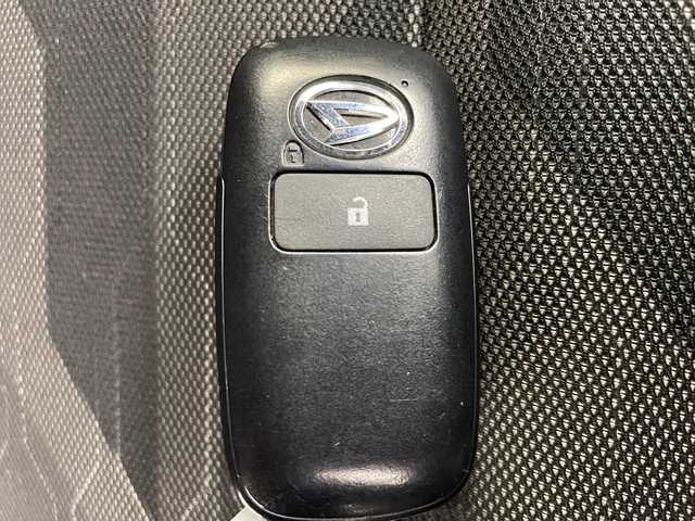 ダイハツ タフト G ターボ 岐阜県 2023(令5)年 4.4万km ブラックマイカメタリック 純正７型ナビ(NMZK-W73D)/・フルセグ/・Bluetooth/バックモニター/ETC/前席シートヒーター/クリアランスソナー/アダプティブクルーズコントロール/LEDヘッドライト/スマートキー/プッシュスタート