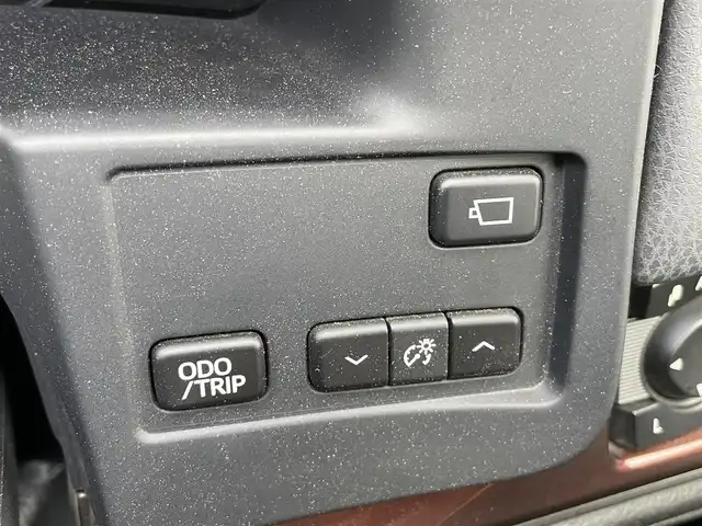 トヨタ クラウン ハイブリッド ロイヤルサルーン 千葉県 2013(平25)年 3万km ホワイトパールクリスタルシャイン 純正ＨＤＤナビ　/ラジオ/ＣＤ/ＤＶＤ/ＨＤＤ/Ｂｌｕｅｔｏｏｔｈ　/フルセグＴＶ　/バックカメラ　/ビルトインＥＴＣ　/純正アルミホイール　/Ｄ／Ｎ席パワーシート　/キセノンヘッドライト　/オートライト　/スマートキー/ダブルサイドエアバック/カーテンエアバック/純正フロアマット