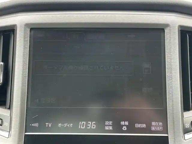 トヨタ クラウン ハイブリッド ロイヤルサルーン 千葉県 2013(平25)年 3万km ホワイトパールクリスタルシャイン 純正ＨＤＤナビ　/ラジオ/ＣＤ/ＤＶＤ/ＨＤＤ/Ｂｌｕｅｔｏｏｔｈ　/フルセグＴＶ　/バックカメラ　/ビルトインＥＴＣ　/純正アルミホイール　/Ｄ／Ｎ席パワーシート　/キセノンヘッドライト　/オートライト　/スマートキー/ダブルサイドエアバック/カーテンエアバック/純正フロアマット