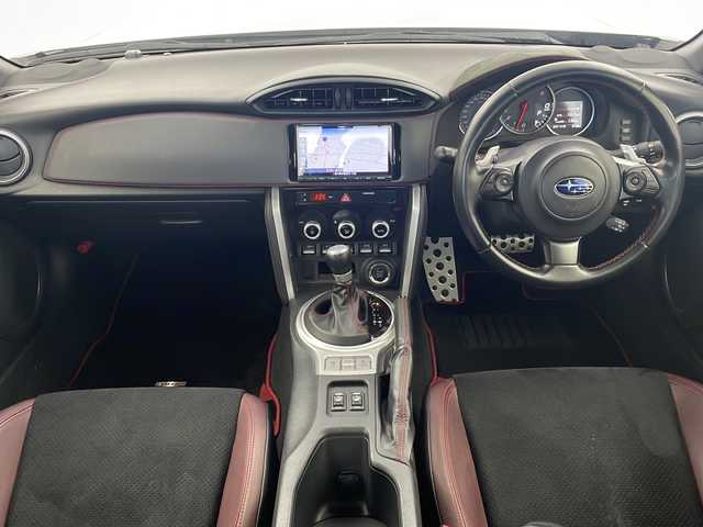 スバル ＢＲＺ STIスポーツ 栃木県 2018(平30)年 5.2万km クリスタルホワイトP 純正メモリーナビ(DIATONE SOUND NAVI)/　Bluetooth/フルセグTV/CD/DVD/SD/USB/FM/AM/バックカメラ/ドライブレコーダー/クルーズコントロール/ETC2.0/STiスポーツ専用ハーフレザーシート(ボルドー×黒)/シートヒーター(D/N席)/LEDヘッドライト/LEDアクセサリーライナー/STiスポーツ純正18インチアルミホイール/サイド+カーテンエアバッグ/純正フロアマット/スマートキー×1本/保証書、取扱説明書付属