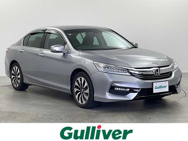 ホンダ アコード ハイブリッド LX 栃木県 2016(平28)年 2.5万km ルナシルバーM 純正ナビ/バックモニター/パドルシフト/純正アルミホイール/純正フロアマット/レーンキープアシスト/クルーズコントロール/パワーシート/前後コーナーセンサー/前方ドライブレコーダー/フォグランプ/LEDヘッドライト/オートライト/衝突被害軽減システム/カーテンエアバッグ/Wエアバッグ/横滑り防止装置/フルフラットシート/スマートキー/スペアキー/プッシュスタート/アイドリングストップ