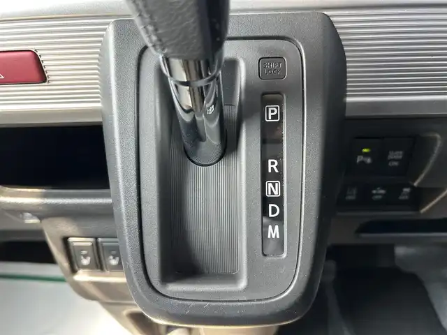 スズキ スペーシア ギア HYBRID XZターボ 岡山県 2019(令1)年 4.8万km フェニックスレッドパール/ガンメタリック2トーンルーフ 9インチフローティングナビ/フルセグTV、CD、DVD、Bluetooth、AM、FM/全方位カメラ/前席シートヒーター/両側パワースライドドア/リアサーキュレーター/ロールサンシェード/シートバックテーブル/クルーズコントロール/ルーフレール