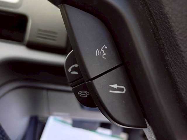 ホンダ クロスロード 18L HDDナビエディション 和歌山県 2008(平20)年 12万km プレミアムホワイトパール 社外ナビ/フルセグTV/バックカメラ/純正フロアマット/純正アルミホイール/ドライブレコーダー/ETC/オートライト