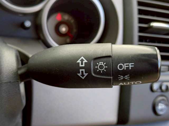 ホンダ クロスロード 18L HDDナビエディション 和歌山県 2008(平20)年 12万km プレミアムホワイトパール 社外ナビ/フルセグTV/バックカメラ/純正フロアマット/純正アルミホイール/ドライブレコーダー/ETC/オートライト