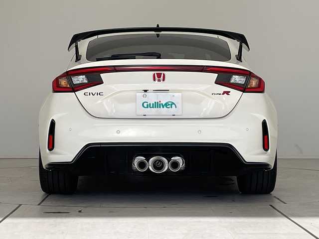 ホンダ シビック タイプR 愛知県 2025(令7)年 0.1千km チャンピオンシップホワイト 登録済未使用車/純正8型ディスプレイオーディオナビ/プレミアムフロアマット/レーダークルーズコントロール/キャリパー/バックカメラ/6速ＭＴ/コーナーセンサー/純正アルミホイール/ブラインドスポットモニター/ETC2.0/LEDヘッドライト/オートライト/衝突軽減システム/フルセグ/Bluetooth/ステアリングスイッチ/スマートキー/プッシュスタート
