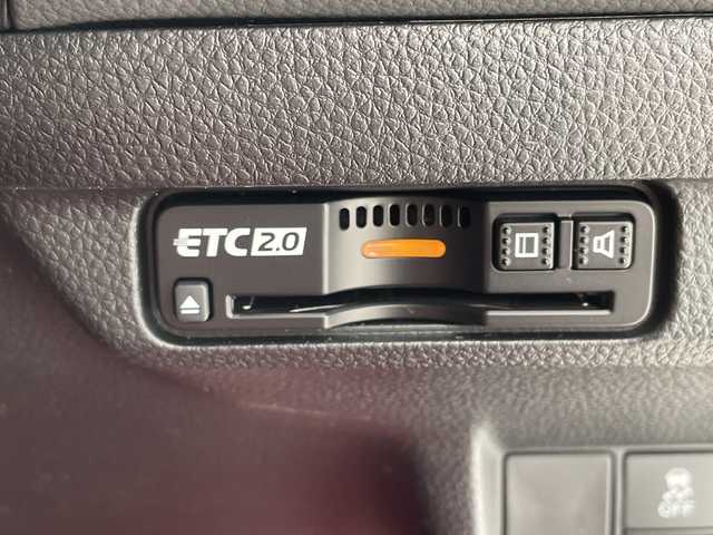 ホンダ シビック タイプR 愛知県 2025(令7)年 0.1千km チャンピオンシップホワイト 登録済未使用車/純正8型ディスプレイオーディオナビ/プレミアムフロアマット/レーダークルーズコントロール/キャリパー/バックカメラ/6速ＭＴ/コーナーセンサー/純正アルミホイール/ブラインドスポットモニター/ETC2.0/LEDヘッドライト/オートライト/衝突軽減システム/フルセグ/Bluetooth/ステアリングスイッチ/スマートキー/プッシュスタート