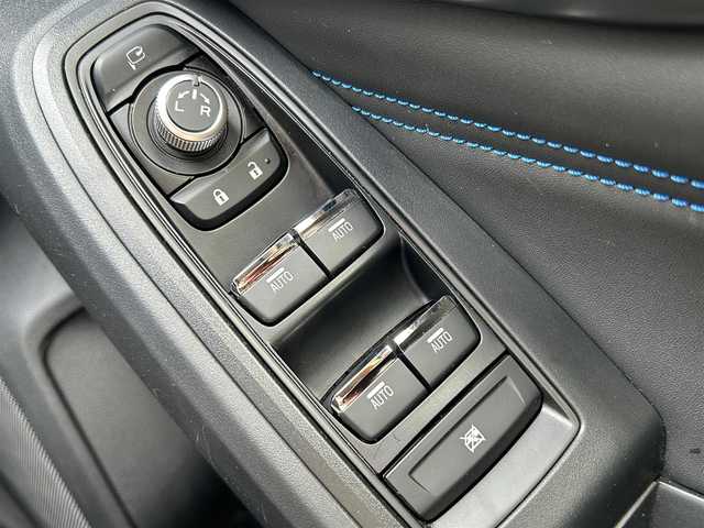 スバル レヴォーグ 1．8GT－H EX 岩手県 2023(令5)年 3.4万km クリスタルブラックシリカ ワンオーナー　寒冷地仕様車　アイサイトX　ＳｔａｒＬｉｎｋナビ　バックＣ　サイドＣ　ＴＶ　ＢＳＭ　アンビエントライト　デジタルインナーミラー　電動リアゲート　メモリ付電動シート　シートヒーター　ＥＴＣ　ＳＲＨ