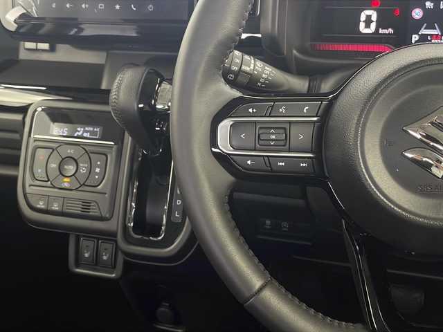 スズキ スペーシア カスタム HYBRID XS 栃木県 2023(令5)年 1万km スチールシルバーM 純正9インチナビ/　Apple CarPlay/Android Auto/Bluetooth/フルセグTV/HDMI/FM/AM/スズキセーフティサポート/・デュアルセンサーブレーキサポート/・誤発進抑制/・車線維持支援/・車線逸脱抑制/・アダプティブクルーズコントロール/・ハイビームアシスト/・標識認識/・ふらつき警報/・発進お知らせ/全周囲カメラ/マルチユースフラップ/両側パワースライドドア/ETC/シートヒーター(D/N席)/ステアリングヒーター/ベンチシート/助手席シートアンダーボックス/純正15インチアルミホイール/スマートキー/サイド+カーテンエアバッグ