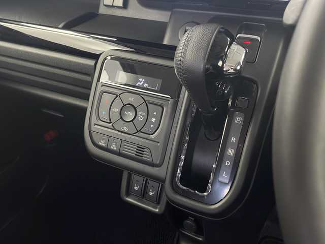 スズキ スペーシア カスタム HYBRID XS 栃木県 2023(令5)年 1万km スチールシルバーM 純正9インチナビ/　Apple CarPlay/Android Auto/Bluetooth/フルセグTV/HDMI/FM/AM/スズキセーフティサポート/・デュアルセンサーブレーキサポート/・誤発進抑制/・車線維持支援/・車線逸脱抑制/・アダプティブクルーズコントロール/・ハイビームアシスト/・標識認識/・ふらつき警報/・発進お知らせ/全周囲カメラ/マルチユースフラップ/両側パワースライドドア/ETC/シートヒーター(D/N席)/ステアリングヒーター/ベンチシート/助手席シートアンダーボックス/純正15インチアルミホイール/スマートキー/サイド+カーテンエアバッグ