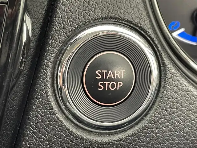 日産 エクストレイル ハイブリッド 20X エクストリーマーX 熊本県 2017(平29)年 5.2万km チタニウムカーキ ４WD/純正ナビ(MM517D-L)/(フルセグTV・Bluetooth・CD・DVD・SD・USB)/全方位カメラ/バックカメラ/プロパイロット/エマージェンシーブレーキ/レーンキープアシスト/アダブティブクルーズコントロール/前後コーナーセンサー/デジタルインナーミラー/電動リアゲート/ETC/ドライブレコーダー/プッシュスタート/スマートキー/LEDヘッドライト/オートライト/フロントフォグ/取扱説明書