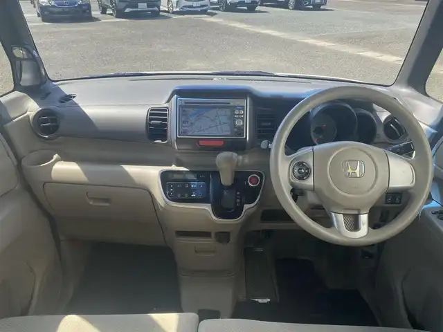 ホンダ Ｎ ＢＯＸ G Lパッケージ 熊本県 2013(平25)年 14.2万km ベージュ 純正ナビ/・AM/FM/CD/SD/USB/・ワンセグTV/・バックカメラ/両側電動スライドドア/横滑り防止装置/ヘッドライトレベライザー/電動格納ミラー/ETC/純正フロアマット/ステアリングスイッチ/プッシュスタート
