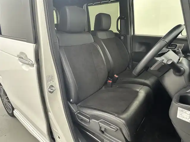 ホンダ Ｎ ＢＯＸ カスタム ターボ 熊本県 2024(令6)年 2.8万km プラチナホワイトパール 社外８インチナビMDV-S810L（ＣＤ・ＤＶＤ・フルセグ・ＢＴ・ＳＤ・ＵＳＢ）/バックカメラ　/ビルトインＥＴＣ　/両側パワースライドドア　/レーダークルーズコントロール　/車線逸脱警報/衝突軽減ブレーキ/路外逸脱制御機能/踏み間違い衝突軽減システム/パーキングセンサー警報/横滑り防止/アイドリングストップ/前後クリアランスソナー　/前席シートヒーター/ハーフレザーシート/パドルシフト/社外フロアマット/純正１５インチAW/オートライト/LEDヘッドライト/スマートキー/プッシュスタート