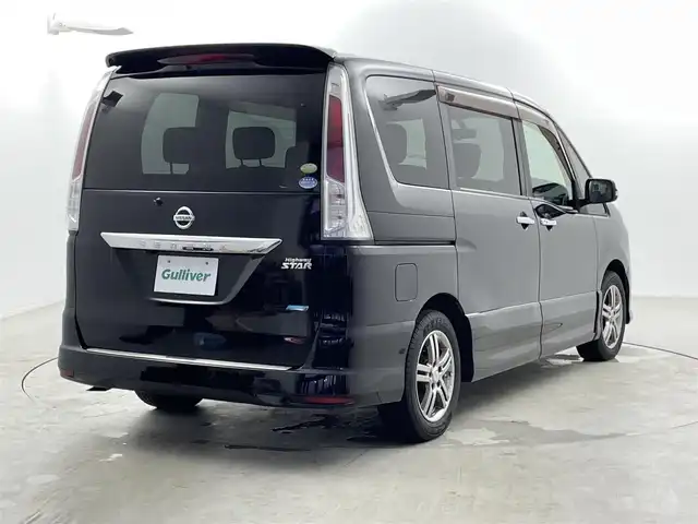 日産 セレナ ハイウェイスター 福井県 2011(平23)年 12.1万km スーパーブラック 純正ナビ　/両側パワースライドドア　/ＥＴＣ　/ダブルエアコン　/プッシュスタート　/スマートキー　/オートライト