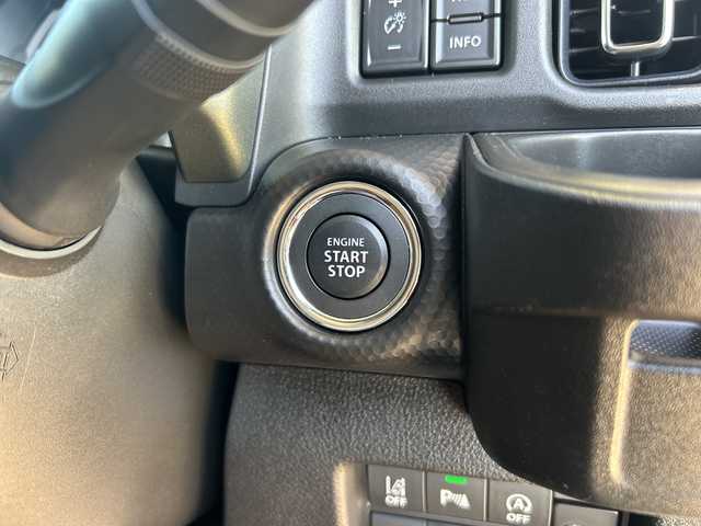 スズキ ハスラー タフワイルド・ターボ 静岡県 2024(令6)年 1.6万km クールカーキPM 純正ナビ/・FM/AM/・SD/・iPod/・フルセグTV/・USB/・Bluetooth/・MEMORY MUSIC/・CD/DVD/主要装備/・ドラレコ/・ＥＴＣ/・クリアランスソナー/・クルーズコントロール/・シートヒーター/・アイドリングストップ/・デュアルセンサーブレーキ/・パドルシフト/・スペアキー/・ＬＥＤヘッドライト/・フォグランプ/・サイドカーテンエアバッグ