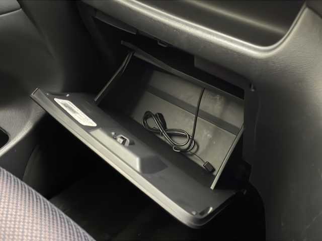 日産 セレナ ハイウェイスター Vセレクション 宮崎県 2012(平24)年 9.3万km オーロラモーヴ 禁煙車/純正ビルトイン8型ナビTV/（CN-L800SED/CD/DVD/Bluetooth/フルセグTV）/純正バックカメラ/純正キセノンオートライト/純正フォグ/純正エアロ/純正16インチアルミ/純正フロアマット/社外リアフリップダウンモニター/（アルパイン）/両側電動スライドドア/クルーズコントロール/Wオートエアコン/ウインカードアミラー/ETC/インテリジェントキー/プッシュエンジンスタート