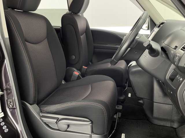 日産 セレナ ハイウェイスター Vセレクション 宮崎県 2012(平24)年 9.3万km オーロラモーヴ 禁煙車/純正ビルトイン8型ナビTV/（CN-L800SED/CD/DVD/Bluetooth/フルセグTV）/純正バックカメラ/純正キセノンオートライト/純正フォグ/純正エアロ/純正16インチアルミ/純正フロアマット/社外リアフリップダウンモニター/（アルパイン）/両側電動スライドドア/クルーズコントロール/Wオートエアコン/ウインカードアミラー/ETC/インテリジェントキー/プッシュエンジンスタート