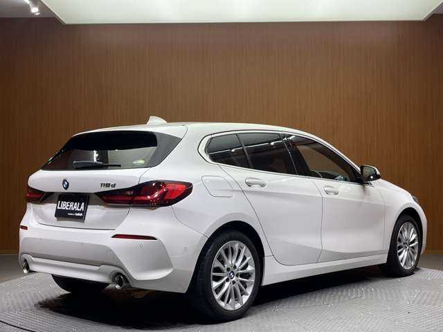 ＢＭＷ ＢＭＷ １１８ｄ プレイ エディションジョイ+ 千葉県 2020(令2)年 3.9万km 白 コンフォートＰＫＧ　/ＡＣＣ　/ナビ　/Ｂｌｕｅｔｏｏｔｈ接続　/Ｂカメラ　/電動リアゲート　/コンフォートアクセス　/電動シート　/ＬＥＤヘッドライト　/ミラー型ＥＴＣ　/衝突軽減Ｂ　/ＢＳＭ　/ＬＫＡ/ドラレコ　/禁煙車