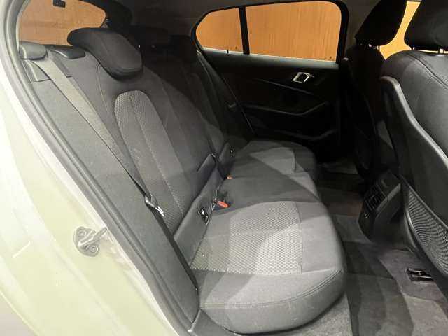 ＢＭＷ ＢＭＷ １１８ｄ プレイ エディションジョイ+ 千葉県 2020(令2)年 3.9万km 白 コンフォートＰＫＧ　/ＡＣＣ　/ナビ　/Ｂｌｕｅｔｏｏｔｈ接続　/Ｂカメラ　/電動リアゲート　/コンフォートアクセス　/電動シート　/ＬＥＤヘッドライト　/ミラー型ＥＴＣ　/衝突軽減Ｂ　/ＢＳＭ　/ＬＫＡ/ドラレコ　/禁煙車