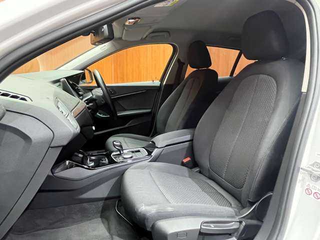 ＢＭＷ ＢＭＷ １１８ｄ プレイ エディションジョイ+ 千葉県 2020(令2)年 3.9万km 白 コンフォートＰＫＧ　/ＡＣＣ　/ナビ　/Ｂｌｕｅｔｏｏｔｈ接続　/Ｂカメラ　/電動リアゲート　/コンフォートアクセス　/電動シート　/ＬＥＤヘッドライト　/ミラー型ＥＴＣ　/衝突軽減Ｂ　/ＢＳＭ　/ＬＫＡ/ドラレコ　/禁煙車
