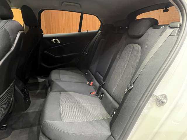 ＢＭＷ ＢＭＷ １１８ｄ プレイ エディションジョイ+ 千葉県 2020(令2)年 3.9万km 白 コンフォートＰＫＧ　/ＡＣＣ　/ナビ　/Ｂｌｕｅｔｏｏｔｈ接続　/Ｂカメラ　/電動リアゲート　/コンフォートアクセス　/電動シート　/ＬＥＤヘッドライト　/ミラー型ＥＴＣ　/衝突軽減Ｂ　/ＢＳＭ　/ＬＫＡ/ドラレコ　/禁煙車