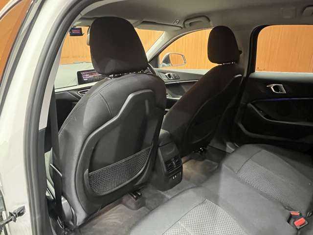 ＢＭＷ ＢＭＷ １１８ｄ プレイ エディションジョイ+ 千葉県 2020(令2)年 3.9万km 白 コンフォートＰＫＧ　/ＡＣＣ　/ナビ　/Ｂｌｕｅｔｏｏｔｈ接続　/Ｂカメラ　/電動リアゲート　/コンフォートアクセス　/電動シート　/ＬＥＤヘッドライト　/ミラー型ＥＴＣ　/衝突軽減Ｂ　/ＢＳＭ　/ＬＫＡ/ドラレコ　/禁煙車
