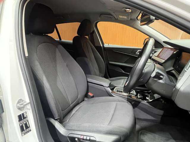 ＢＭＷ ＢＭＷ １１８ｄ プレイ エディションジョイ+ 千葉県 2020(令2)年 3.9万km 白 コンフォートＰＫＧ　/ＡＣＣ　/ナビ　/Ｂｌｕｅｔｏｏｔｈ接続　/Ｂカメラ　/電動リアゲート　/コンフォートアクセス　/電動シート　/ＬＥＤヘッドライト　/ミラー型ＥＴＣ　/衝突軽減Ｂ　/ＢＳＭ　/ＬＫＡ/ドラレコ　/禁煙車