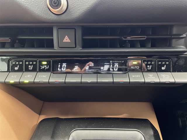 トヨタ クラウン スポーツ Z 鹿児島県 2024(令6)年 1万km プレシャスホワイトパール パノラマルーフ/純正12.3インチディスプレイオーディオPlus/フルセグ/BT/AppleCarPlay/AndroidAuto/パノラミックビューモニター/トヨタセーフティセンス/トヨタチームメイト/本革シート/前席シートヒーター&シートベンチレーション/前席パワーシート/運転席シートメモリ/前後ドライブレコーダー/ETC2.0/保証書