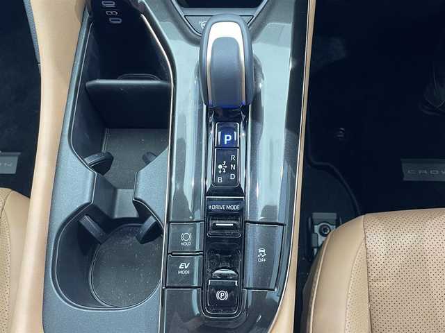 トヨタ クラウン スポーツ Z 鹿児島県 2024(令6)年 1万km プレシャスホワイトパール パノラマルーフ/純正12.3インチディスプレイオーディオPlus/フルセグ/BT/AppleCarPlay/AndroidAuto/パノラミックビューモニター/トヨタセーフティセンス/トヨタチームメイト/本革シート/前席シートヒーター&シートベンチレーション/前席パワーシート/運転席シートメモリ/前後ドライブレコーダー/ETC2.0/保証書