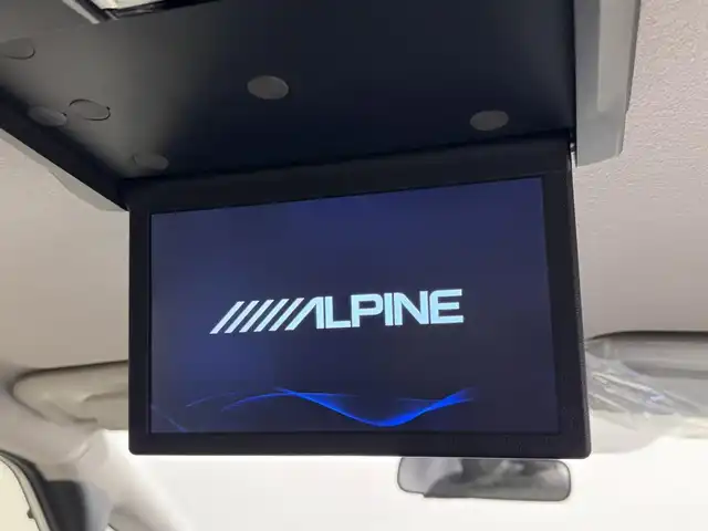 日産 セレナ e－パワー ハイウェイスター V 三重県 2020(令2)年 1.1万km ブリリアントホワイトパール e-POWER/FF/インパネCVT/純正 9インチナビ MM519D-L/（iPod/USB/SD/CD/DVD/Blu-ray/TV/FM/AM/Bluetooth/MUSIC STOCKER/HDMI）/両側ハンズフリーオートスライドドア/ドライブレコーダー 前方/ビルトイン ETC/安全装備/・インテリジェント エマージェンシーブレーキ/・LDW（車線逸脱警報）/・プロパイロット　/・全車速追従機能付レーダークルーズ/・後側方車両検知警報システム（BSW/BSI）/・クロストラフィックアラート（後方）/・インテリジェントDA（ふらつき検知）/・電動パーキングブレーキ＆ブレーキホールド/・標識検知機能（進入禁止・最高速度・一時停止）/・踏み間違い防止アシスト/など/装備/・オートライト/・ハイビームアシスト/・LEDヘッドライト/・フロントフォグライト/・ステアリングスイッチ/・前後独立オートエアコン/・純正15inAW/・保/取/・インテリジェントキーx2/など