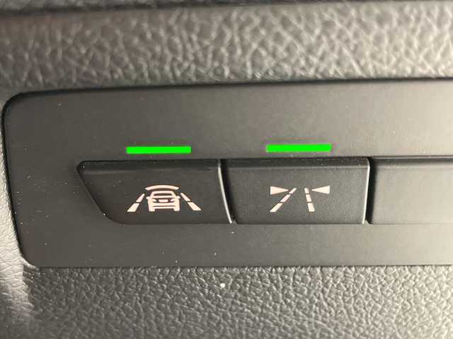 ＢＭＷ ３２０ｄ ツーリング Mスポーツ 愛知県 2013(平25)年 8.9万km 白 エアロパーツ/社外グリル/純正９型ナビ　/クルーズコントロール　/電動リヤゲート　/パワーシート　/コーナーセンサー　/純正ＡＷ　/ルーフレール　/パドルシフト　/インテリジェントミラー　/レーンキープ　/前後ドラレコ