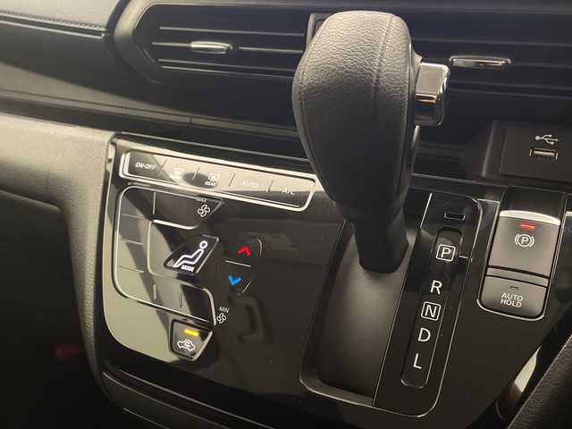 日産 デイズ HWS G ターボ プロパイロットED 宮崎県 2019(令1)年 4.6万km プレミアムパープルP プロパイロット/エマージェンシーブレーキ/車線逸脱警報/車線逸脱防止支援/オートマチックハイビーム/コーナーセンサー/純正9インチSDナビ/フルセグTV/CD/DVD/Bluetooth/アラウンドビューモニター/LEDヘッドライト/純正ナビ一体型ドライブレコーダー/ETC/純正15インチAW/スマートキー×2/保証書/取扱説明書